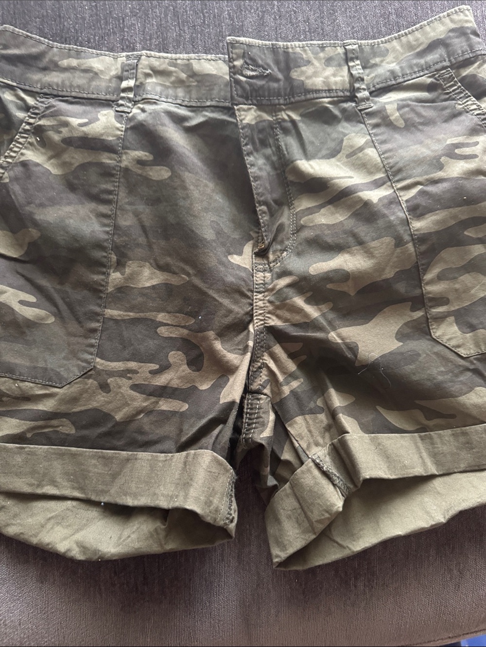 Women’s Camo Utility Bermuda Shorts - Olive Green